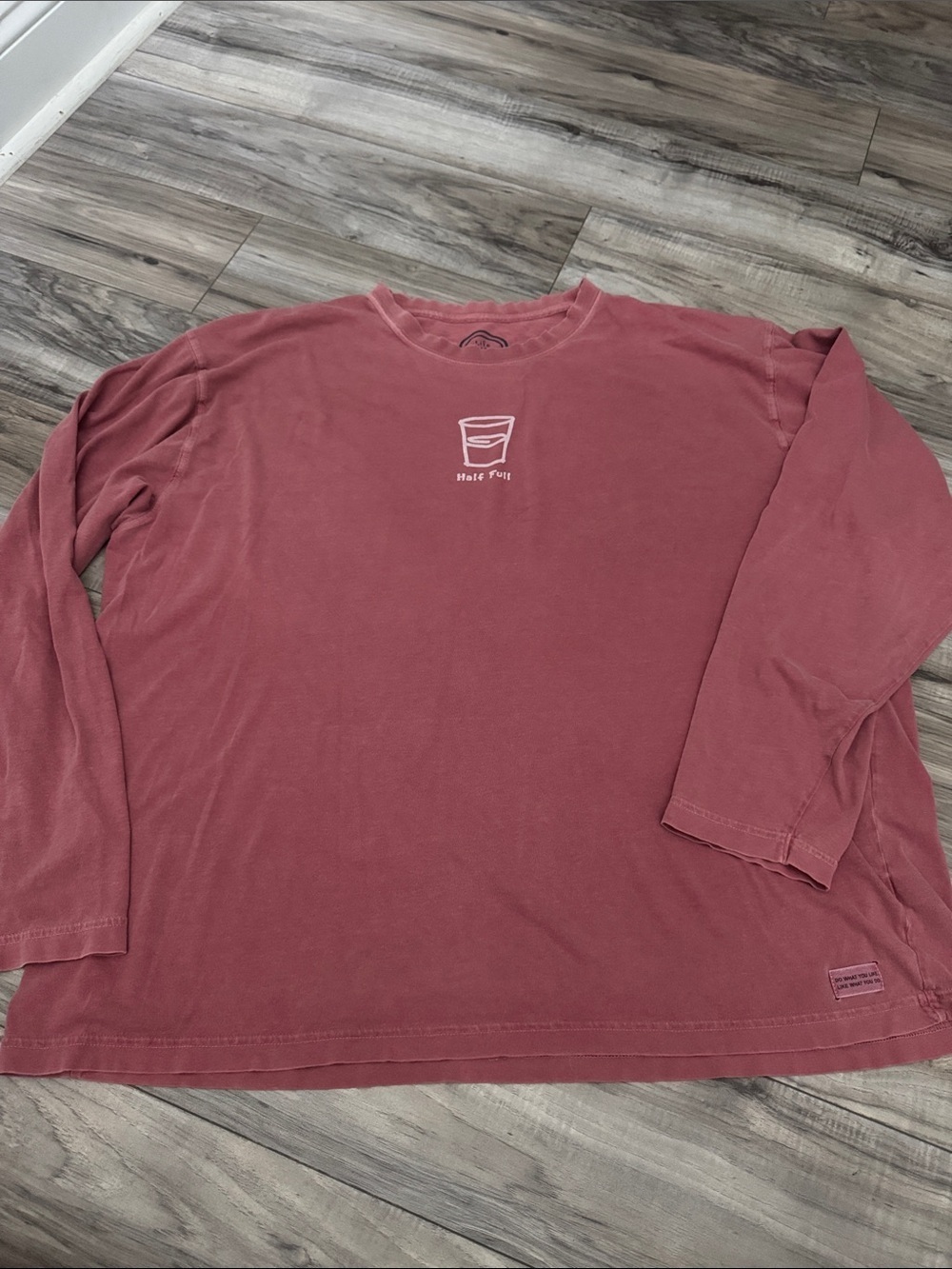 Life Is Good Men's Long-Sleeve Crewneck Shirt in Rose XXL